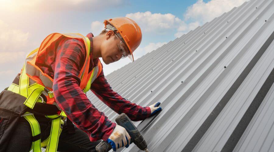 Professional Emergency Roof Repairs services in New England, ND